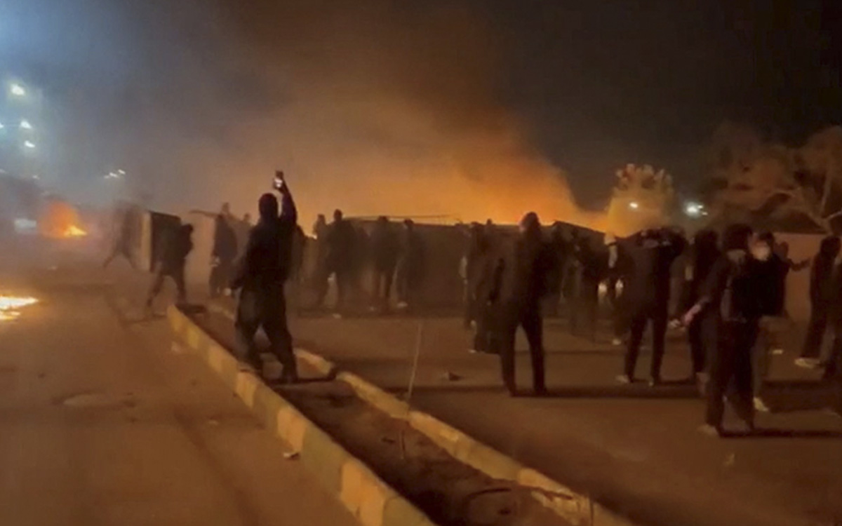 Protestas en Irán dejan cerca de dos mil muertos: funcionario iraní