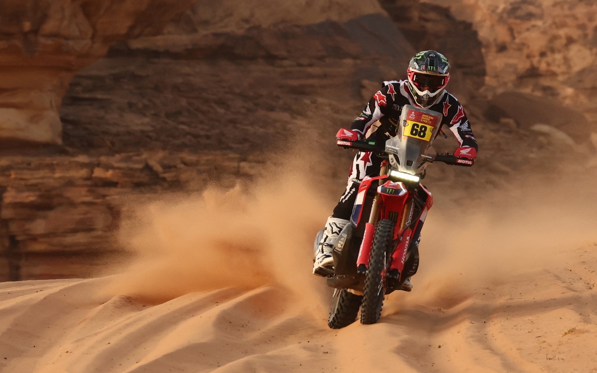 Rally Dakar 2026: Tosha Schareina firma un doblete y lidera la categoría de motos | Video