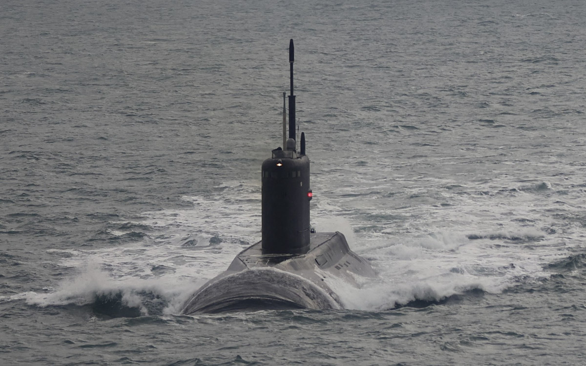 Rusia escolta con un submarino a un petrolero que escapó del bloqueo de EE.UU. en Venezuela: WSJ