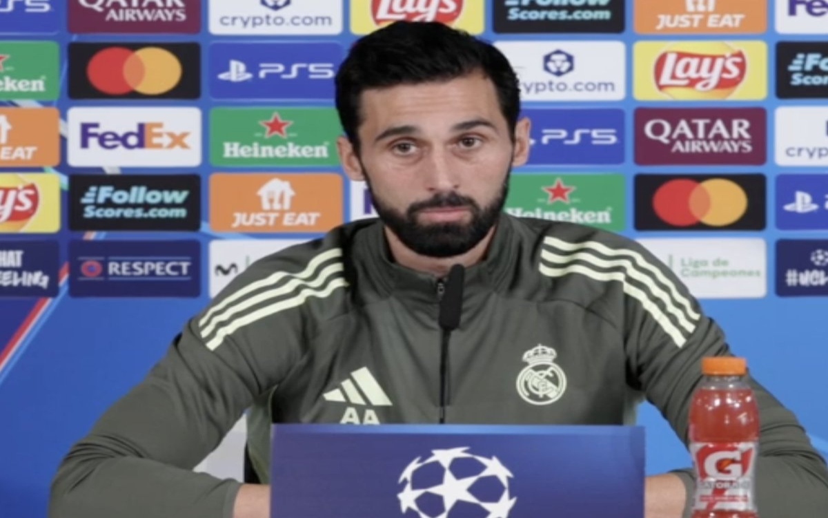 "Nos toca cambiar esos pitos por aplausos": Álvaro Arbeloa | Video