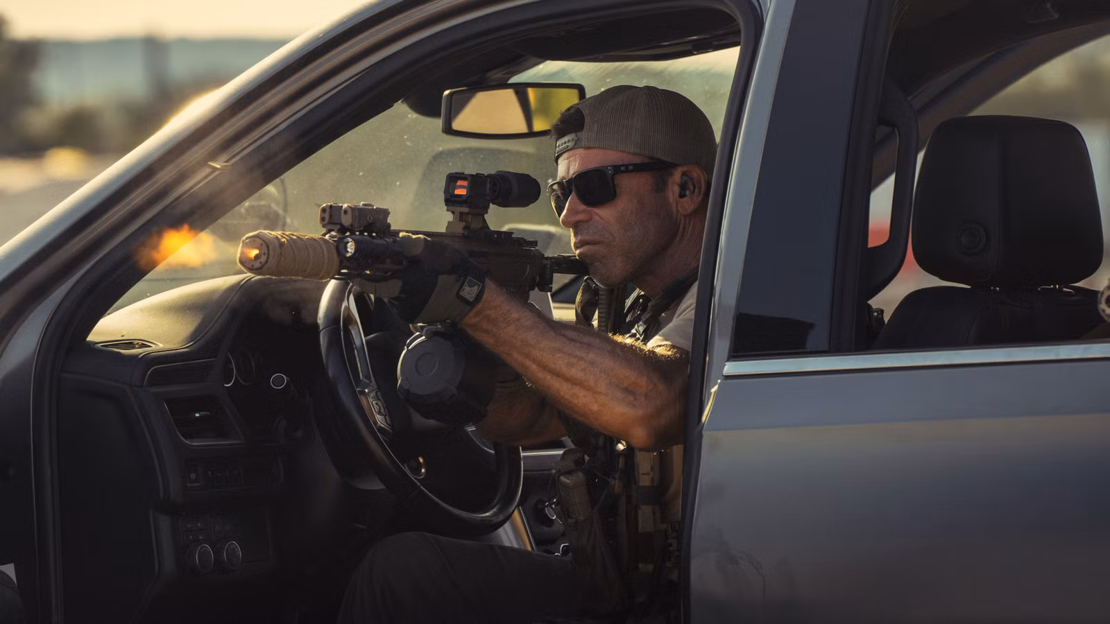 Es oficialmente el comienzo de una era para la serie de suspenso y espías en tres partes de Taylor Sheridan