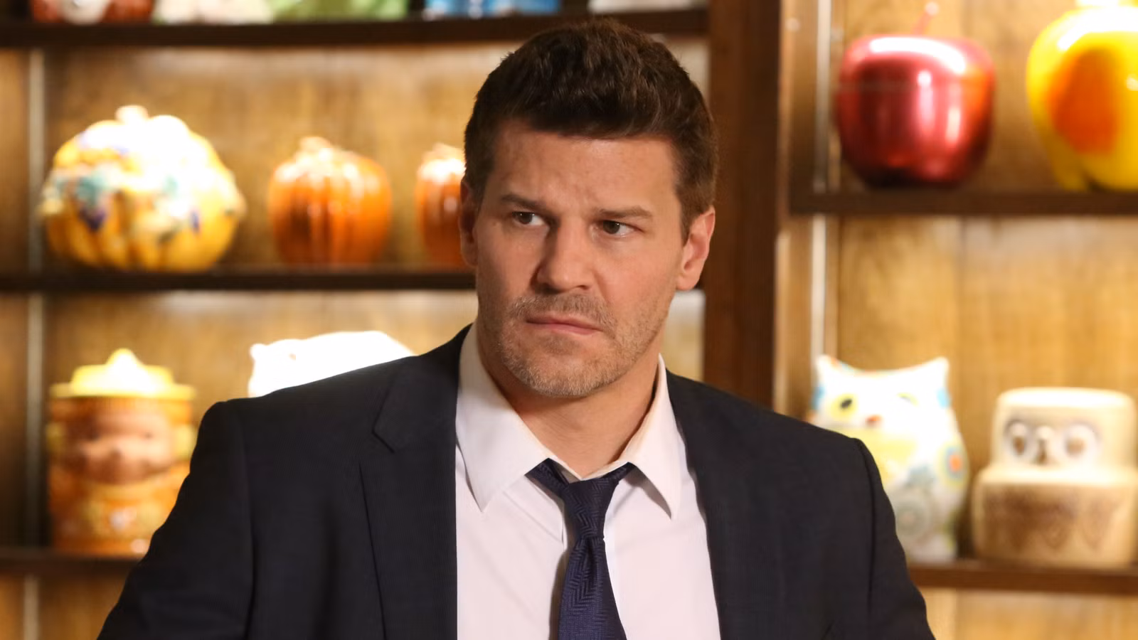 David Boreanaz defiende el reinicio de la serie de detectives de 52 años después de múltiples intentos fallidos