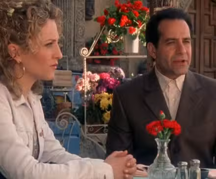 Sharona Fleming (Bitty Schram) y Adrian Monk (Tony Shalhoub) en 
