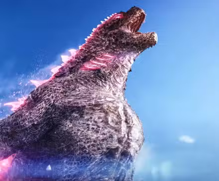 Godzilla rugiendo mientras prepara su aliento atómico en Godzilla x Kong The New Empire
