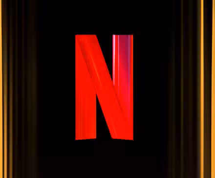 El logotipo rojo de Netflix N se encuentra entre líneas amarillas verticales.