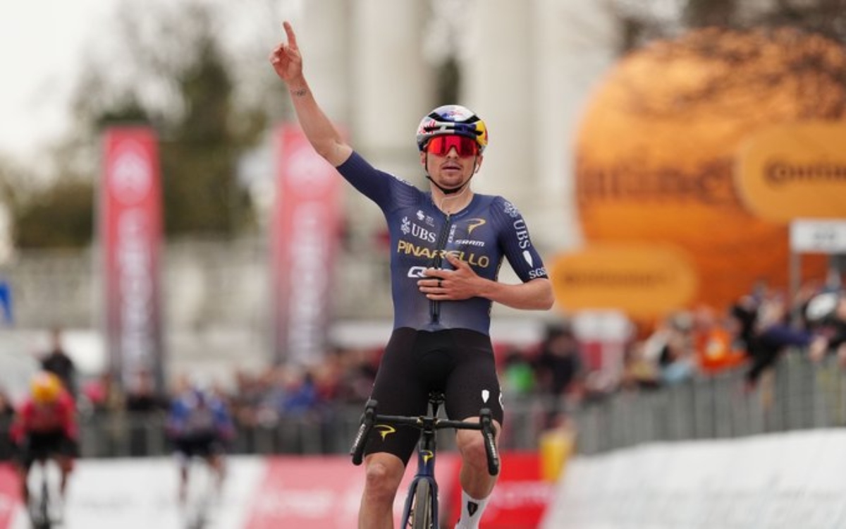 Ciclismo | Tom Pidcock se corona en la Clásica Milán-Turín 2026 | Video