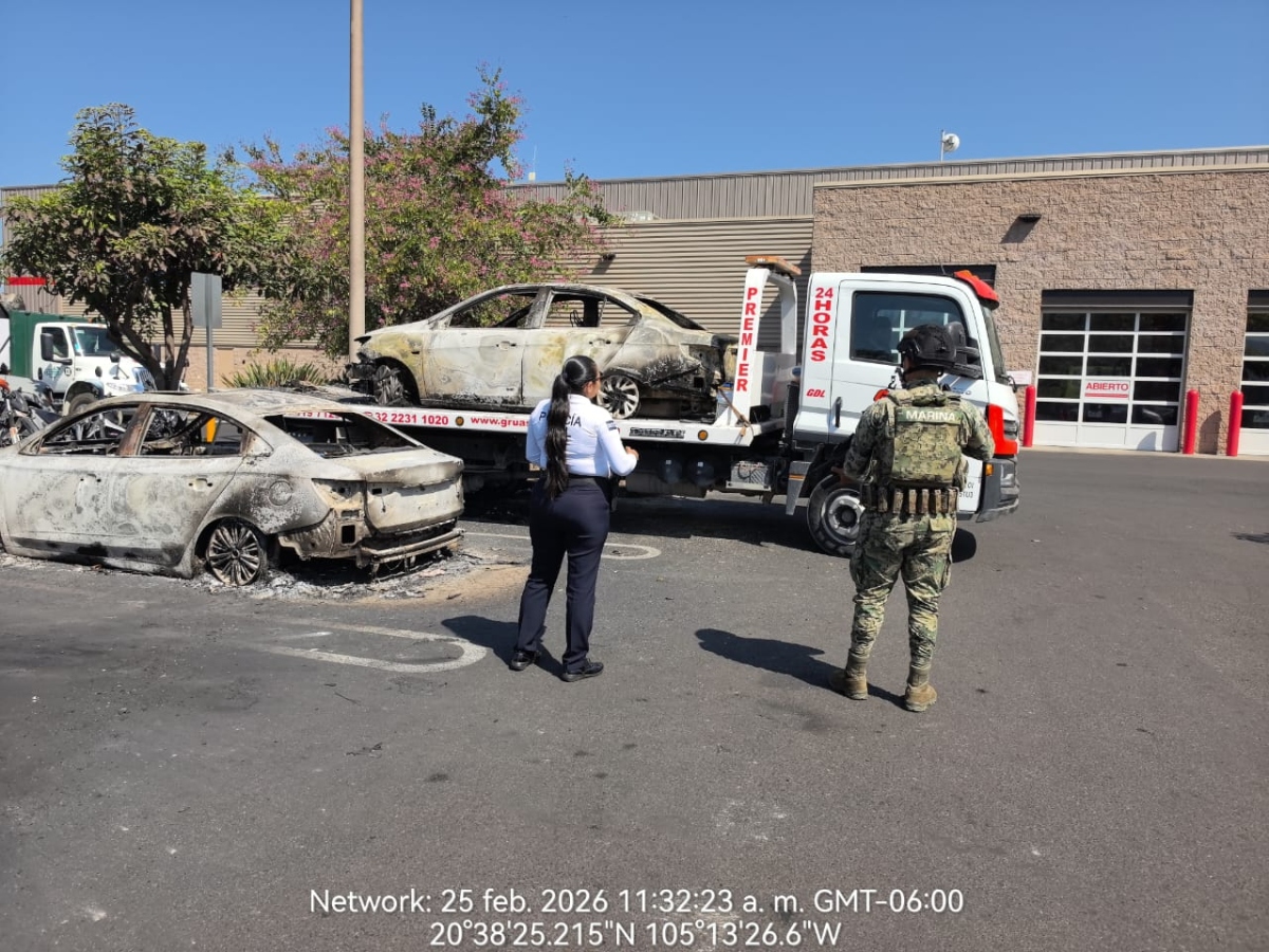 Crean fondo de apoyo para dueños de autos quemados en narcobloqueos de Jalisco