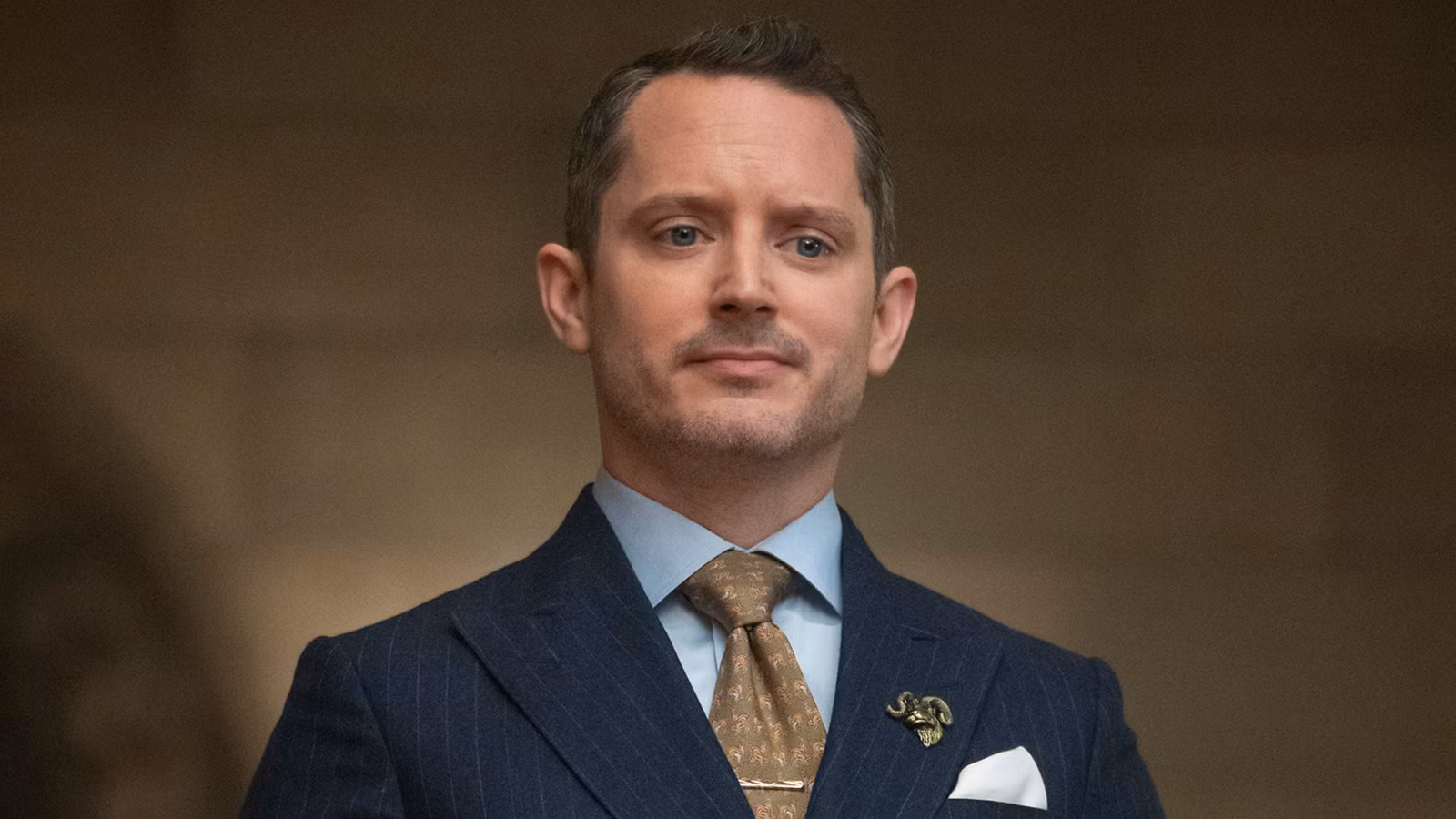 La imagen de la temporada 3 de Paradise revela que Elijah Wood y Melissa Benoist de Supergirl se unen al elenco en un importante giro de ciencia ficción