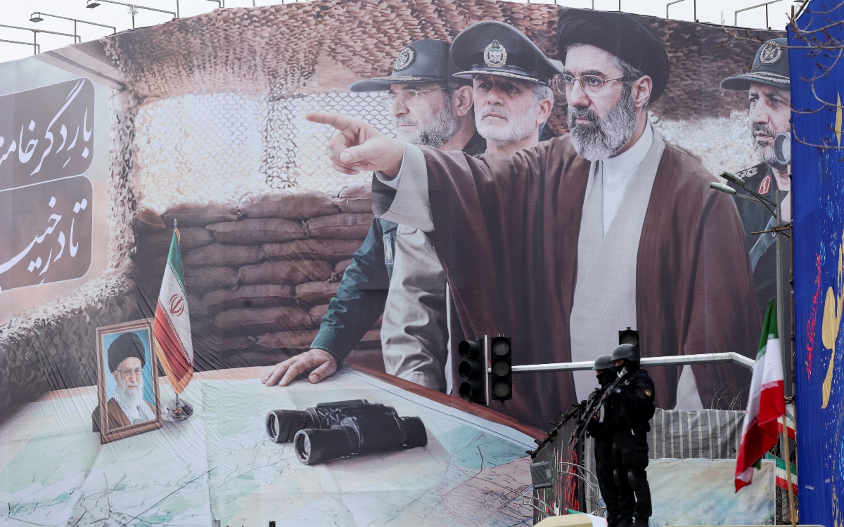 Pete Hegseth: Nuevo líder supremo de Irán quedó 'desfigurado' tras ataque de EE.UU.