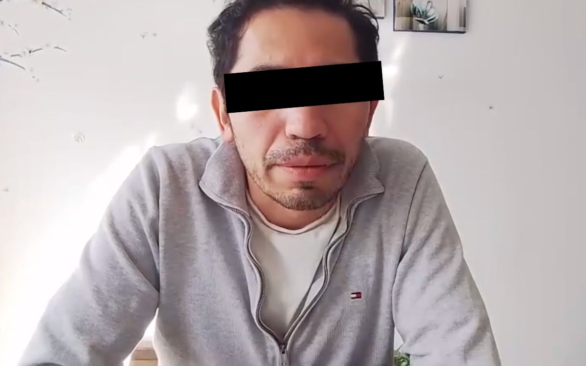 Profesor que presuntamente apuñaló a exalumna es vinculado a proceso; académico niega acusación y presenta denuncia