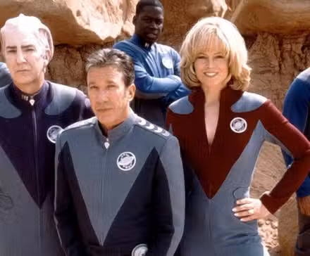 El elenco de Galaxy Quest en un planeta alienígena