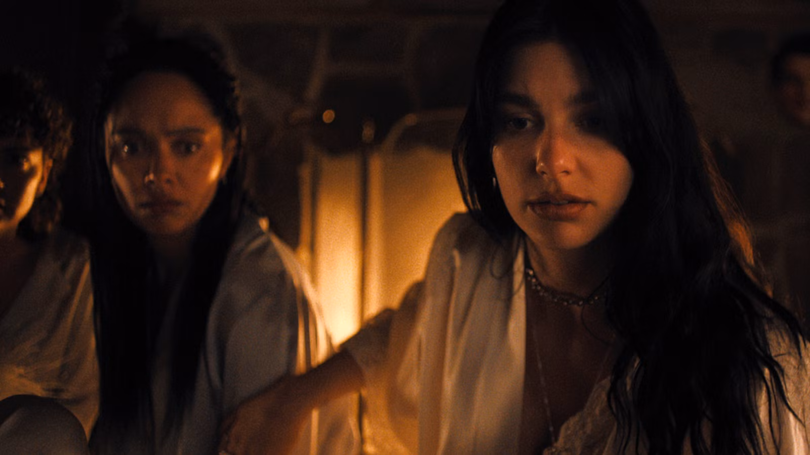 ¿Raquel tiene poderes sobrenaturales en algo muy malo que va a pasar?