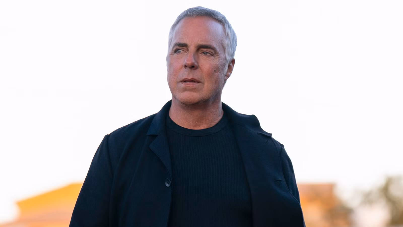 Titus Welliver se une oficialmente a la exitosa serie de suspenso de Netflix para la cuarta temporada
