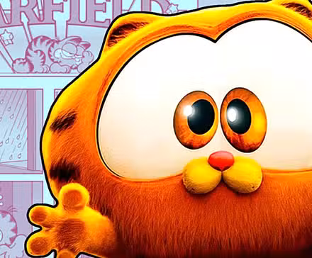 Bebé Garfield con la clásica tira de Garfield detrás de él.