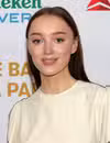 Foto de cabeza de Phoebe Dynevor