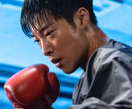 Sabuesos Woo Do-Hwan como Kim Gun-woo en Sabuesos