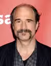 Foto de cabeza de Elias Koteas