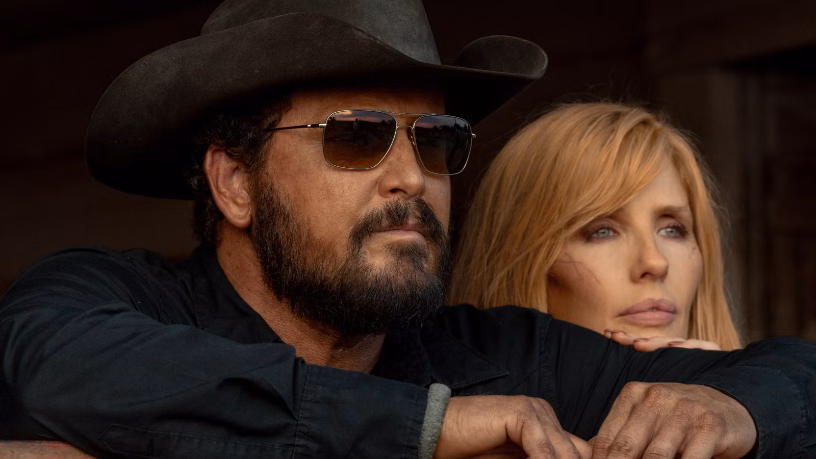 Beth & Rip Spinoff despide al showrunner después de enfrentamientos informados con las estrellas de OG Yellowstone