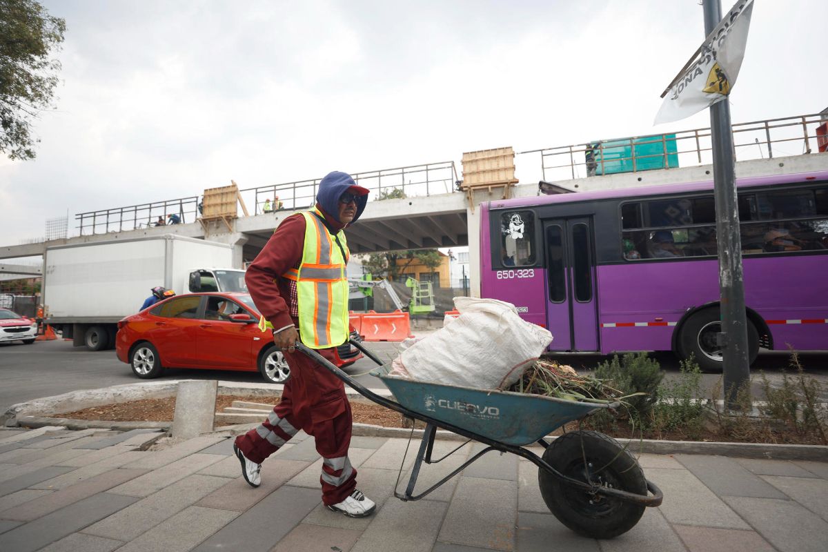 A dos meses del Mundial, la Ciudad de México sufre por los preparativos