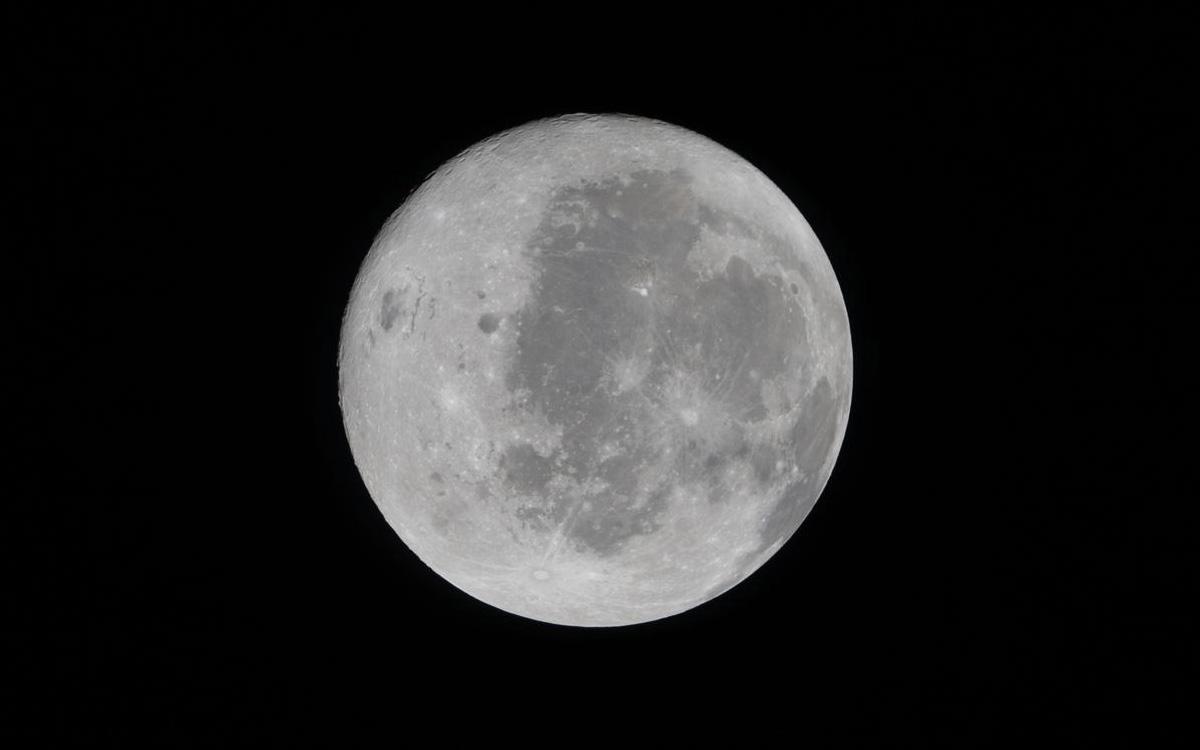 Aristegui en Vivo: Artemis II, rumbo a sobrevuelo lunar histórico; megabloqueo de transportistas y agricultores (06/04/2026)