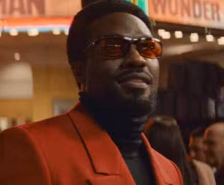 Imagen de estreno de Wonder Man con Simon Williams MCU