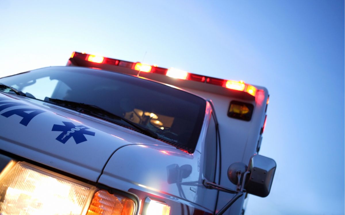 Detienen a técnico de ambulancias por matar a una adulta mayor en un traslado en Italia