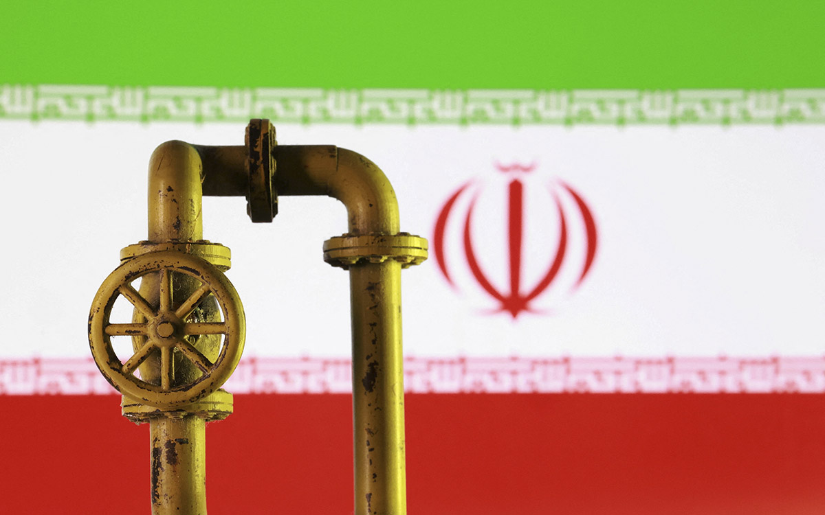 Estrecho de Ormuz está 'completamente' abierto, anuncian Trump e Irán