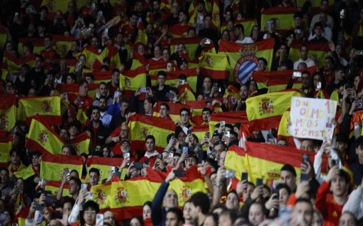 FIFA inicia procedimiento disciplinario contra RFEF por incidente islamofóbico en Barcelona | Video