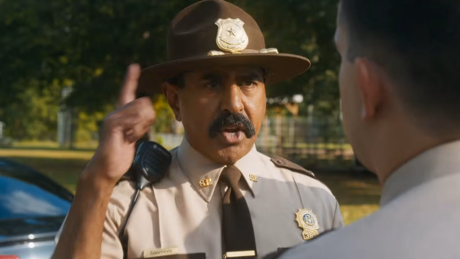 Farva y Thorny están a punto de convertirse en hermanos en el nuevo tráiler de Super Troopers 3 con clasificación R