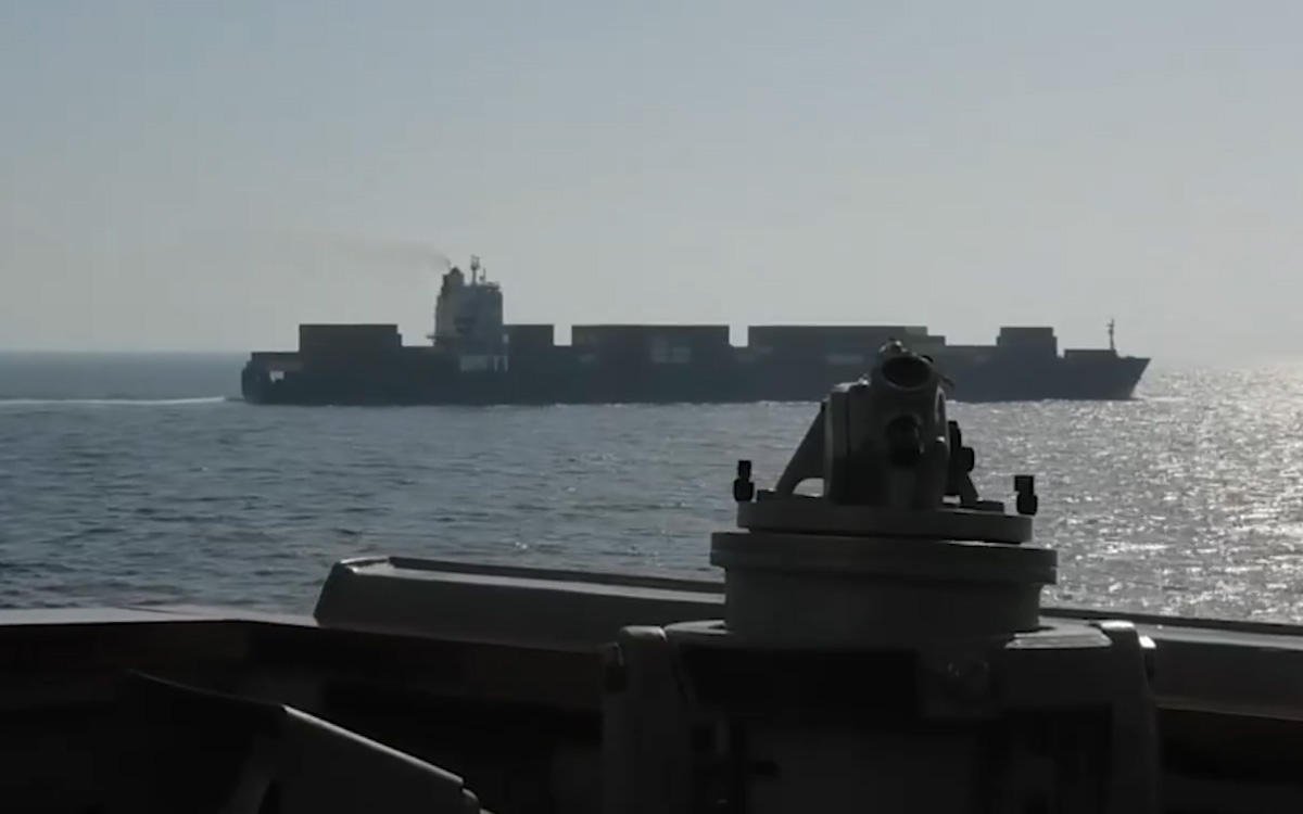 Irán denuncia violación del alto al fuego y dice haber respondido con drones contra buques de EE.UU.