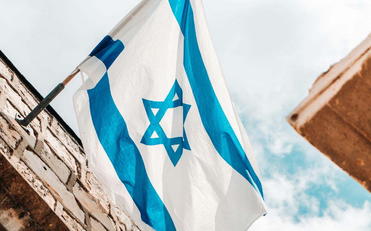 Israel afirma que respetará el alto el fuego entre EE.UU. e Irán, según el diario Haaretz