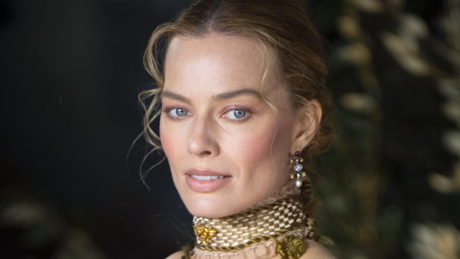 La divisiva nueva adaptación de la novela romántica de Margot Robbie establece la fecha de lanzamiento máxima de transmisión de HBO
