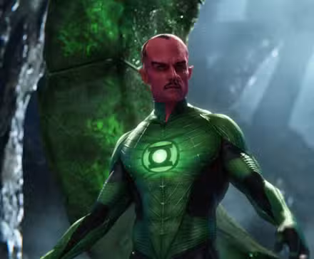 Mark Strong como Sinestro en Linterna Verde