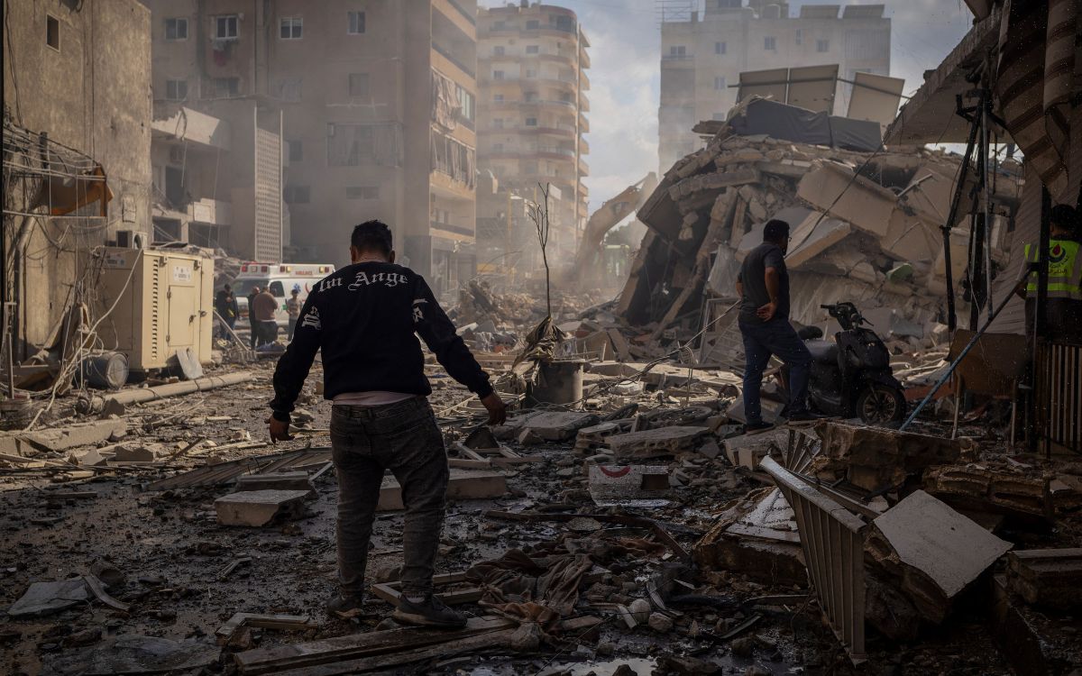 Más de 100 muertos por la ola de ataques de Israel en Líbano pese a tregua