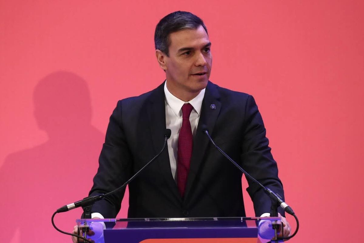 Pedro Sánchez pide diplomacia tras alto al fuego entre Irán y Estados Unidos