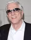 Foto de cabeza de Leslie Nielsen