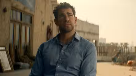 Jack Ryan mirando hacia arriba con nostalgia en Ghost War
