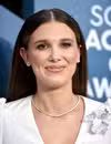 Foto de cabeza de Millie Bobby Brown en los premios anuales del Screen Actors Guild Awards