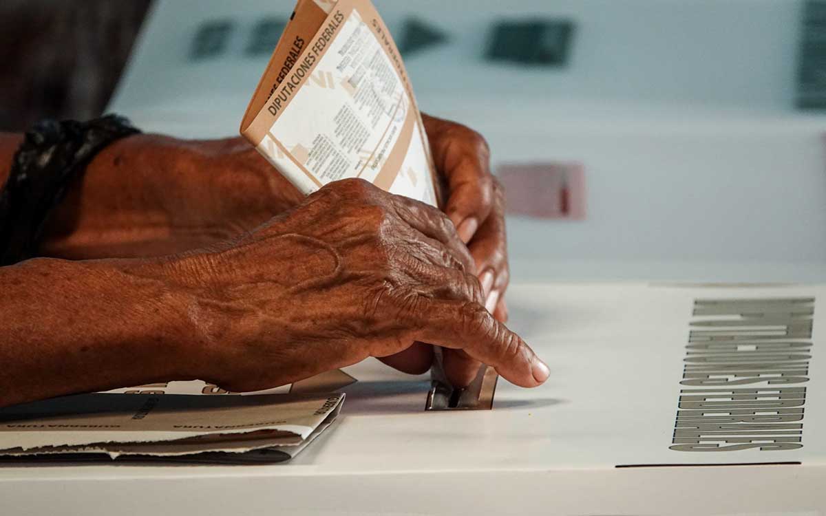 Alcocer advierte vacíos legales y errores en reformas electorales que Morena busca aprobar en 'fast track'