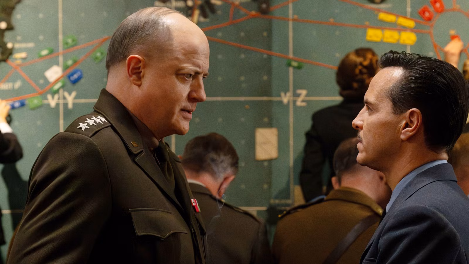 Brendan Fraser se prepara para una misión clave de la Segunda Guerra Mundial en un nuevo tráiler de presión