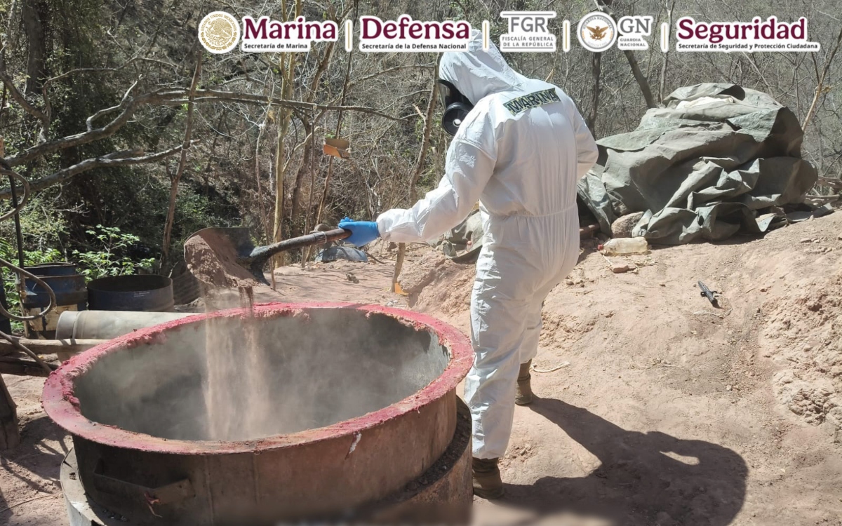 Desmantelan 3 narcolaboratorios en Sinaloa; aseguran más de 4 toneladas de metanfetamina