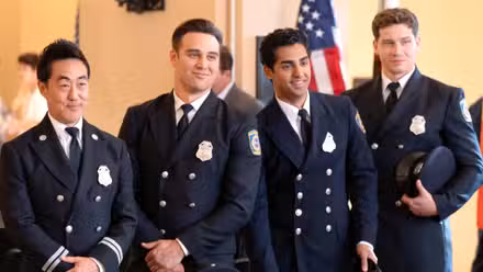 Chimney, Eddie, Ravi y Buck en el 9-1-1