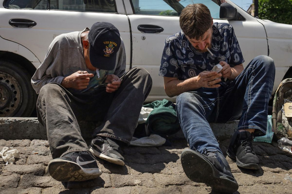 Estadounidenses adictos a drogas cruzan la frontera a México por menores costos