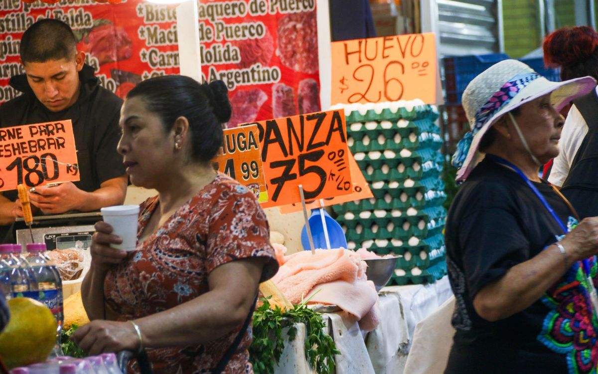 Inflación en México desacelera en abril al 4.45 % y anota su primer baja de 2026