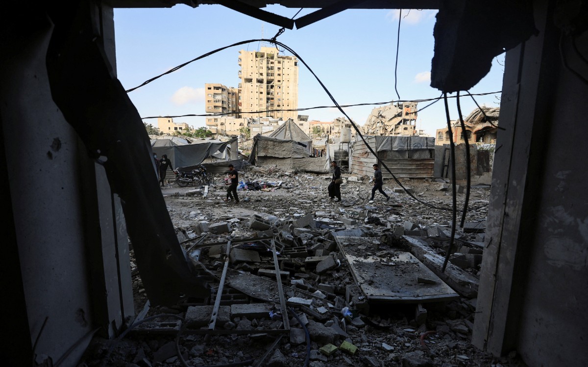 Israel bombardea Gaza y apunta a presunto líder militar de Hamás