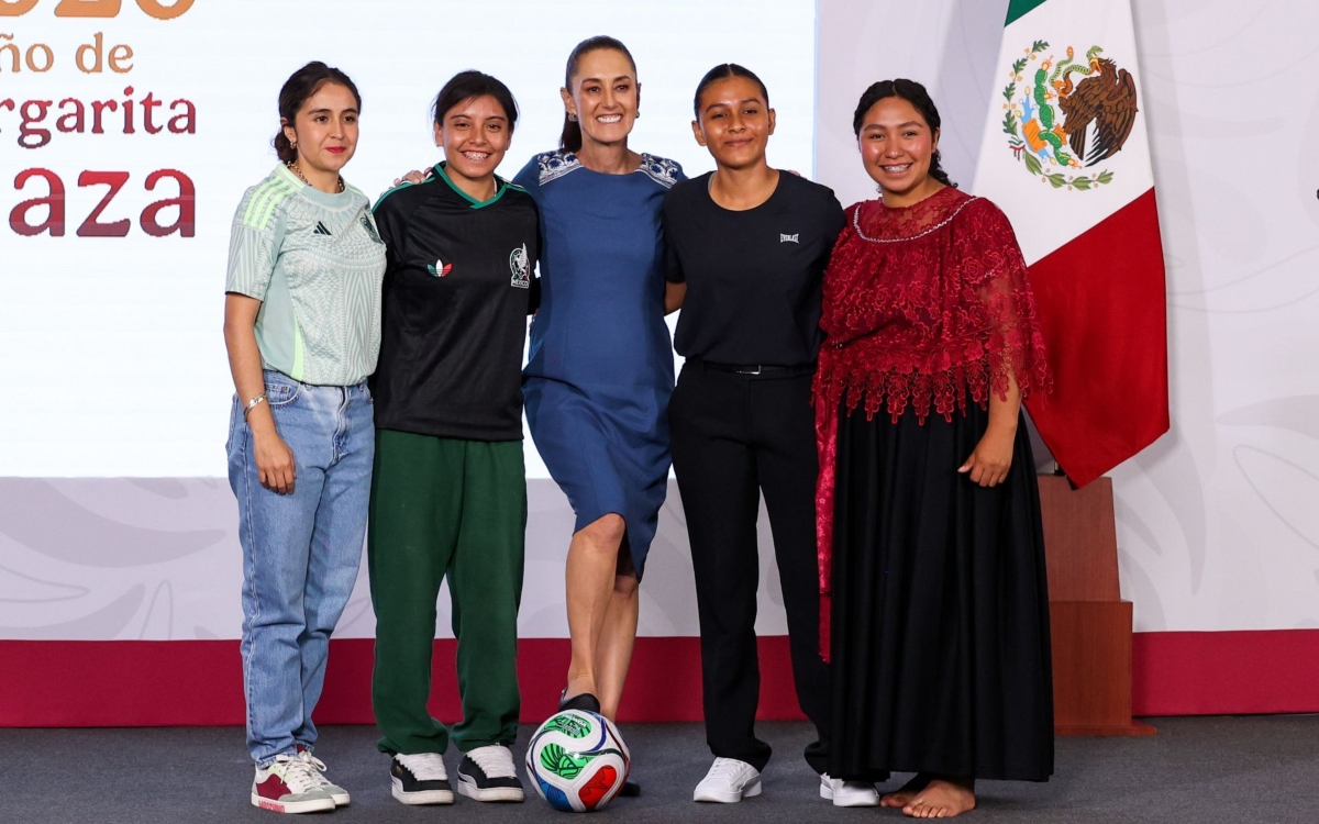 La mañanera de Sheinbaum | Estás son las 4 ganadoras de boletos para el Mundial cedidos por la Presidenta y Brugada