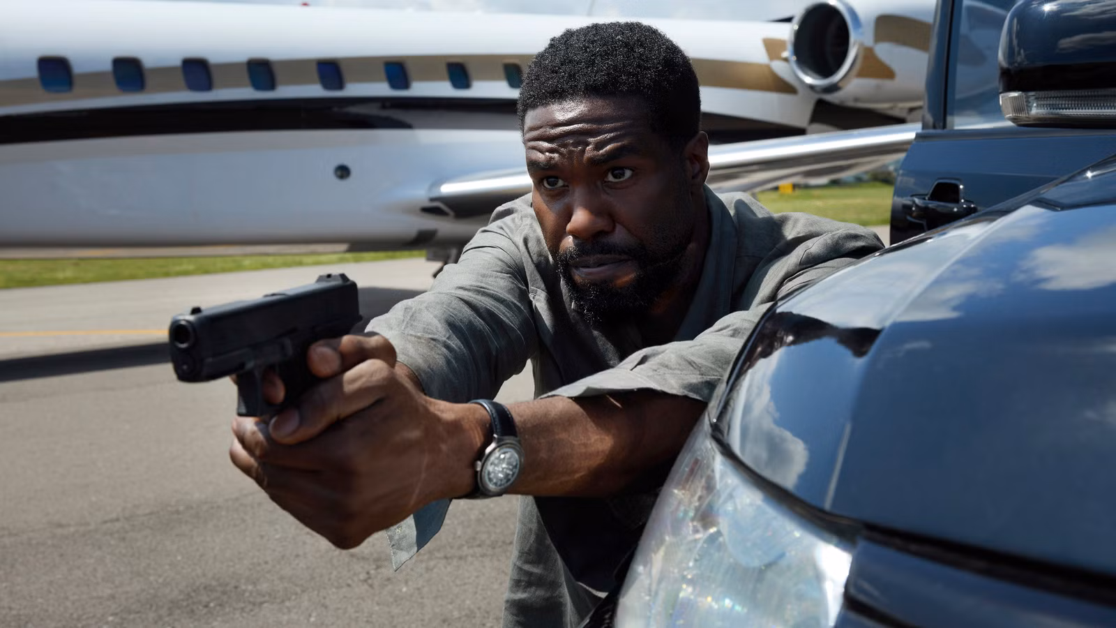 La nueva estrella de Man On Fire de Netflix aborda las comparaciones de personajes entre Denzel Washington y Scott Glenn