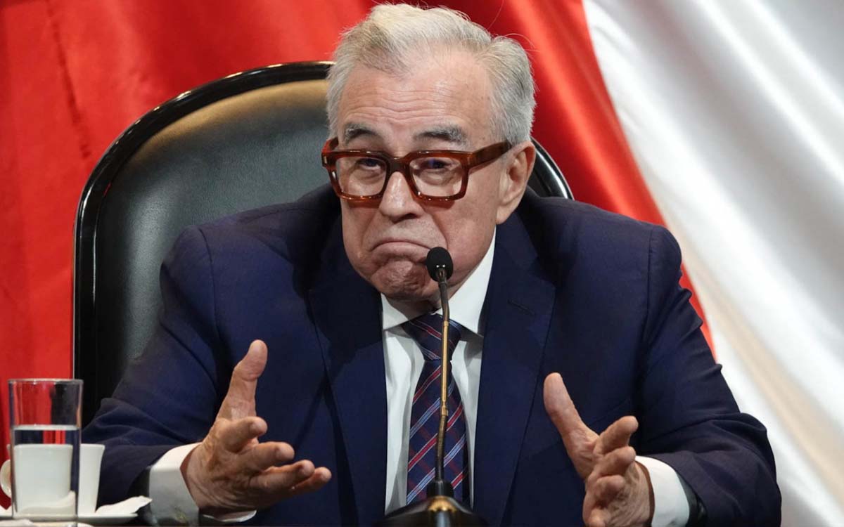 Rocha Moya dejó iniciativa para 'blindar' la información pública en Sinaloa antes de pedir licencia