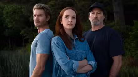 Reparto de Sullivan's Crossing con Chad Michael Murray, Morgan Kohan y Scott Patterson.
