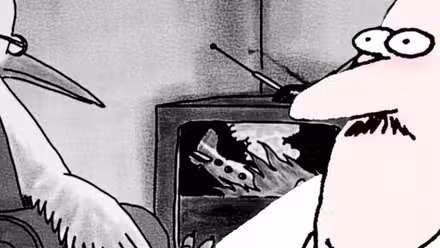Far Side, hombre escéptico (primer plano) mirando un pájaro que se estrella en la televisión (al fondo).